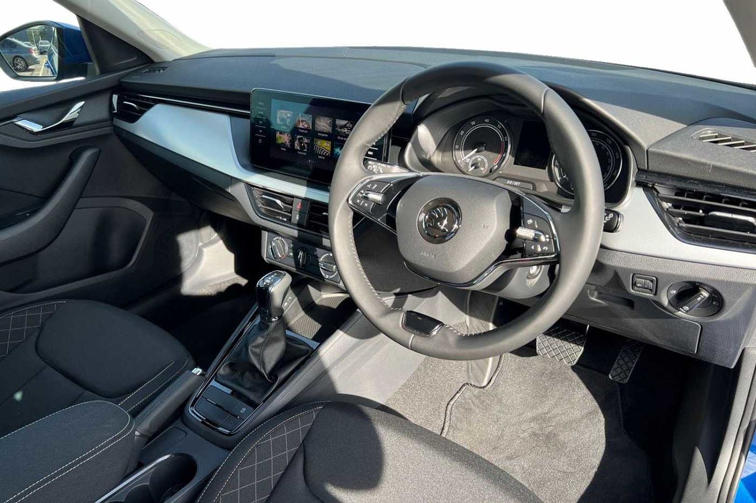 SKODA Kamiq Hatchback SE Drive 1.0 TSI 110 PS DSG
